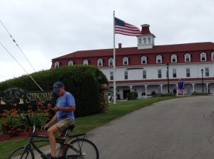 This is a beautiful hotel that sits atop a bluff. Frank must have gotten bored waiting for me to take a picture and started checking his email. Oh wait - - - he doesn't GET email any more!! (Well, not much.)