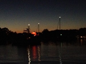 Gotta love this trawler who put up a GIANT inflatable pumkin on deck! What an easy way to find your boat at night!