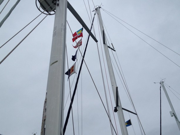 Customs cleared, we could take down the yellow flag and raise the Bahamian courtesy flag. Excellent.