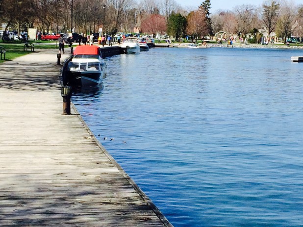 A week before we left we got a glipse of what Orillia looks like in the spring! The ice melted around April 20th.
